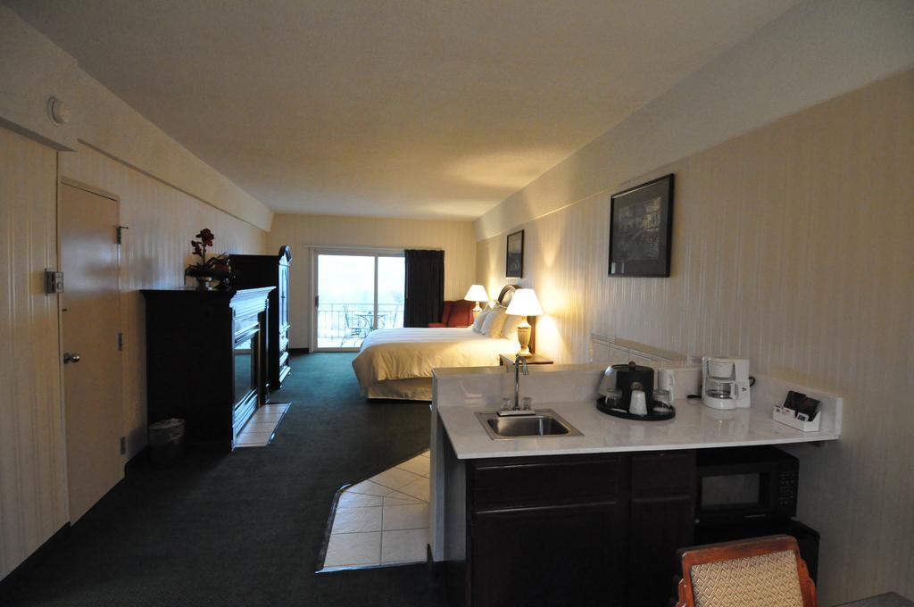 Hillside Inn Madison Extérieur photo