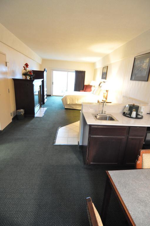 Hillside Inn Madison Extérieur photo